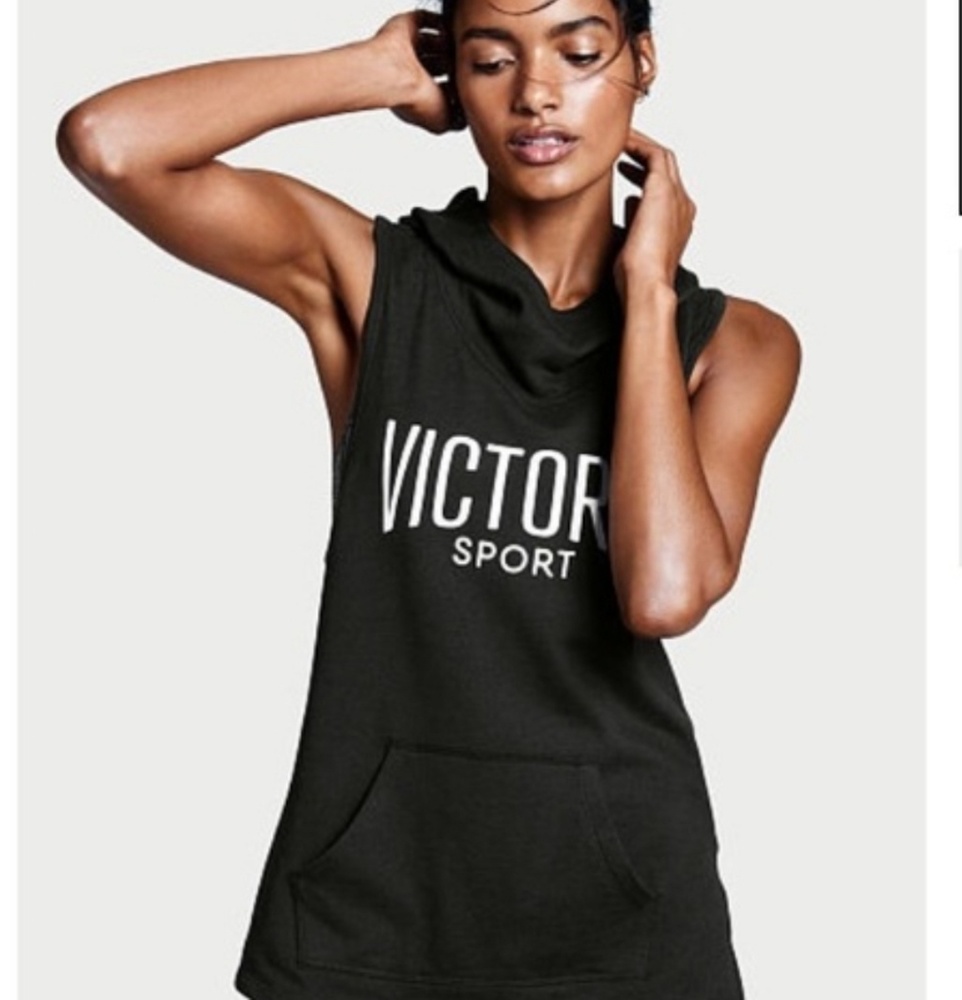 Victoria Sport top